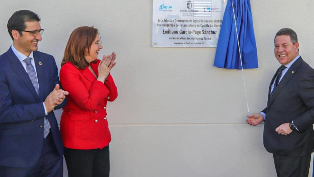 Jacinta Monroy en 2022 durante la inauguración de la depuradora de Argamasilla de Calatrava.