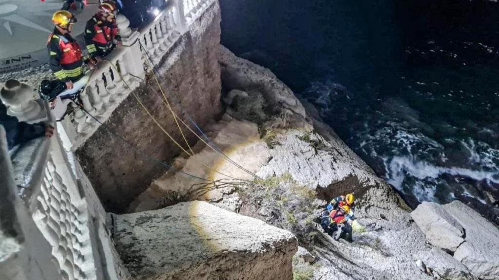 Imagen del rescate por los bomberos.