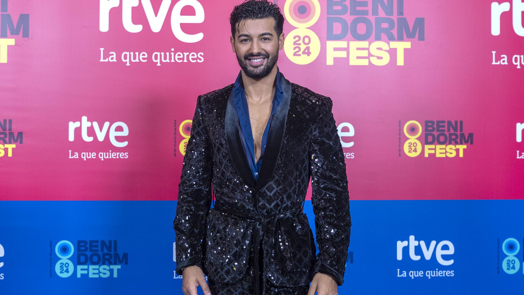 Jorge González en la presentación del Benidorm Fest 2024 en Sevilla.