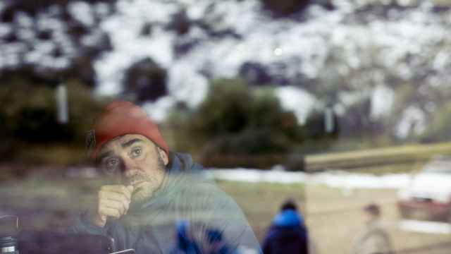 J. A. Bayona en el rodaje de 'La sociedad de la nieve' en Sierra Nevada. Foto: Quim Vives