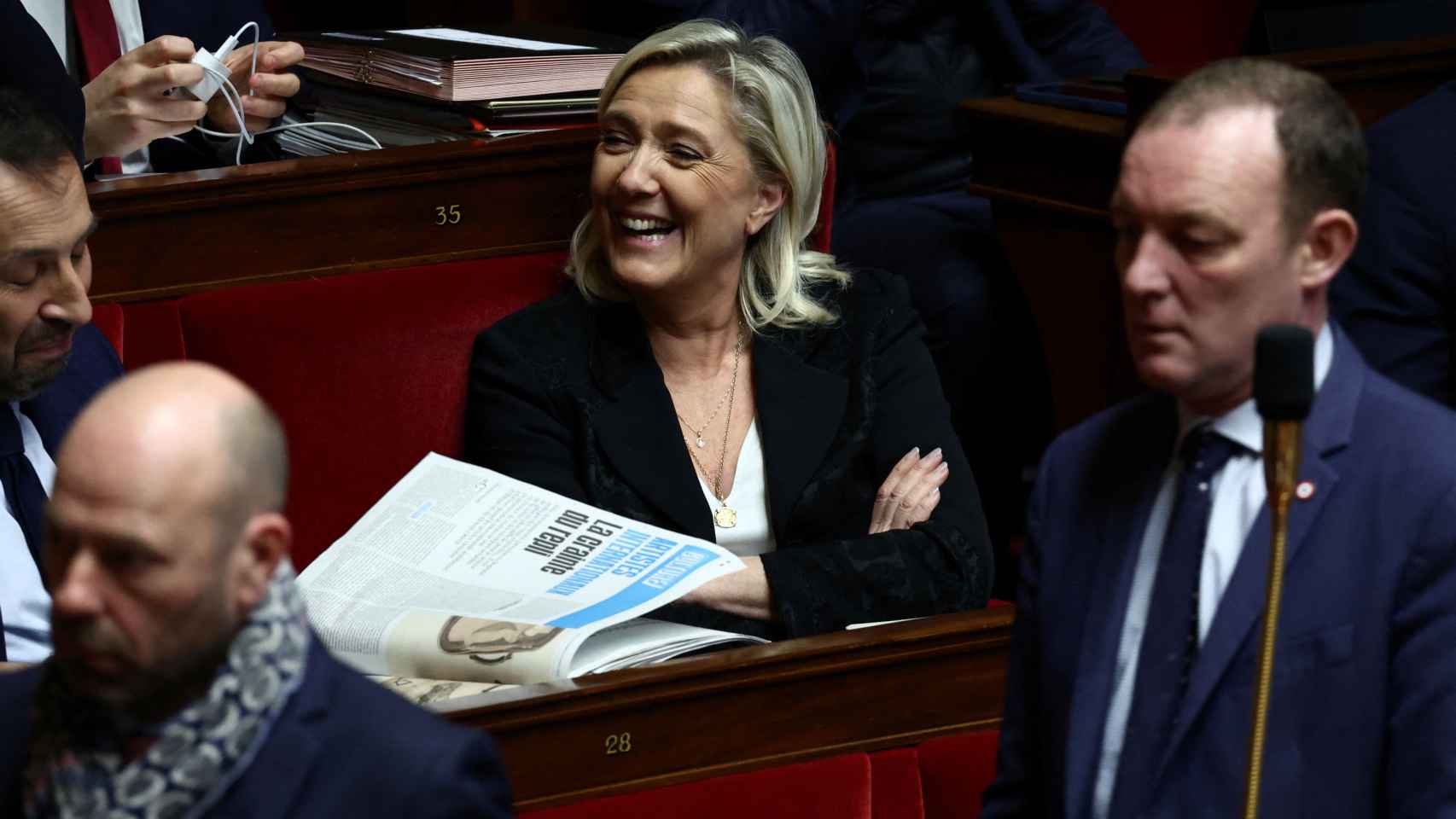 Marine Le Pen en la votación para debatir el proyecto de ley de inmigración