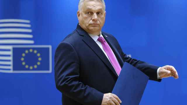 El primer ministro húngaro, Viktor Orbán, amenaza con hacer descarrilar la cumbre de esta semana en Bruselas