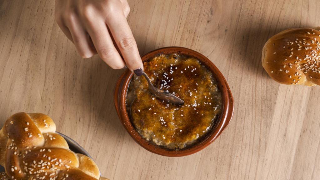 Brûlée de berenjena y queso feta.