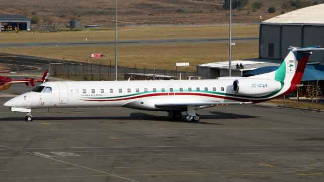 El avión oficial de Guinea Ecuatorial señalado por la Policía Nacional.