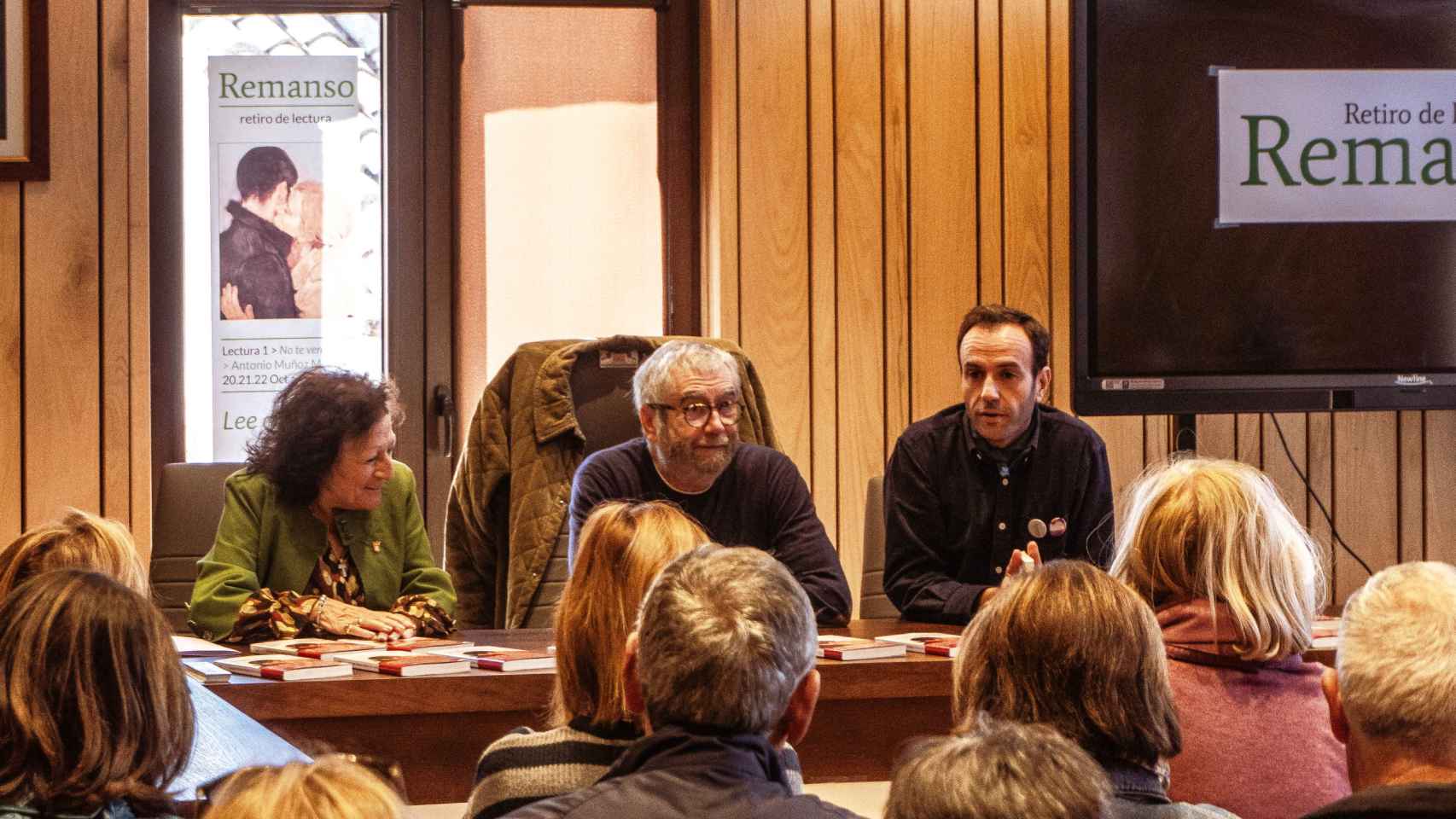 Antonio Muñoz Molina durante la presentación de 'No te veré morir' en el Ayuntamiento de Castrojeriz.