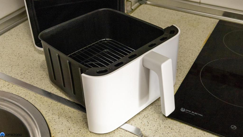 Xiaomi Smart Air Fryer 6.5L.