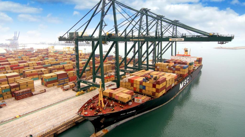 Buque de MSC en el Puerto de Valencia. EE