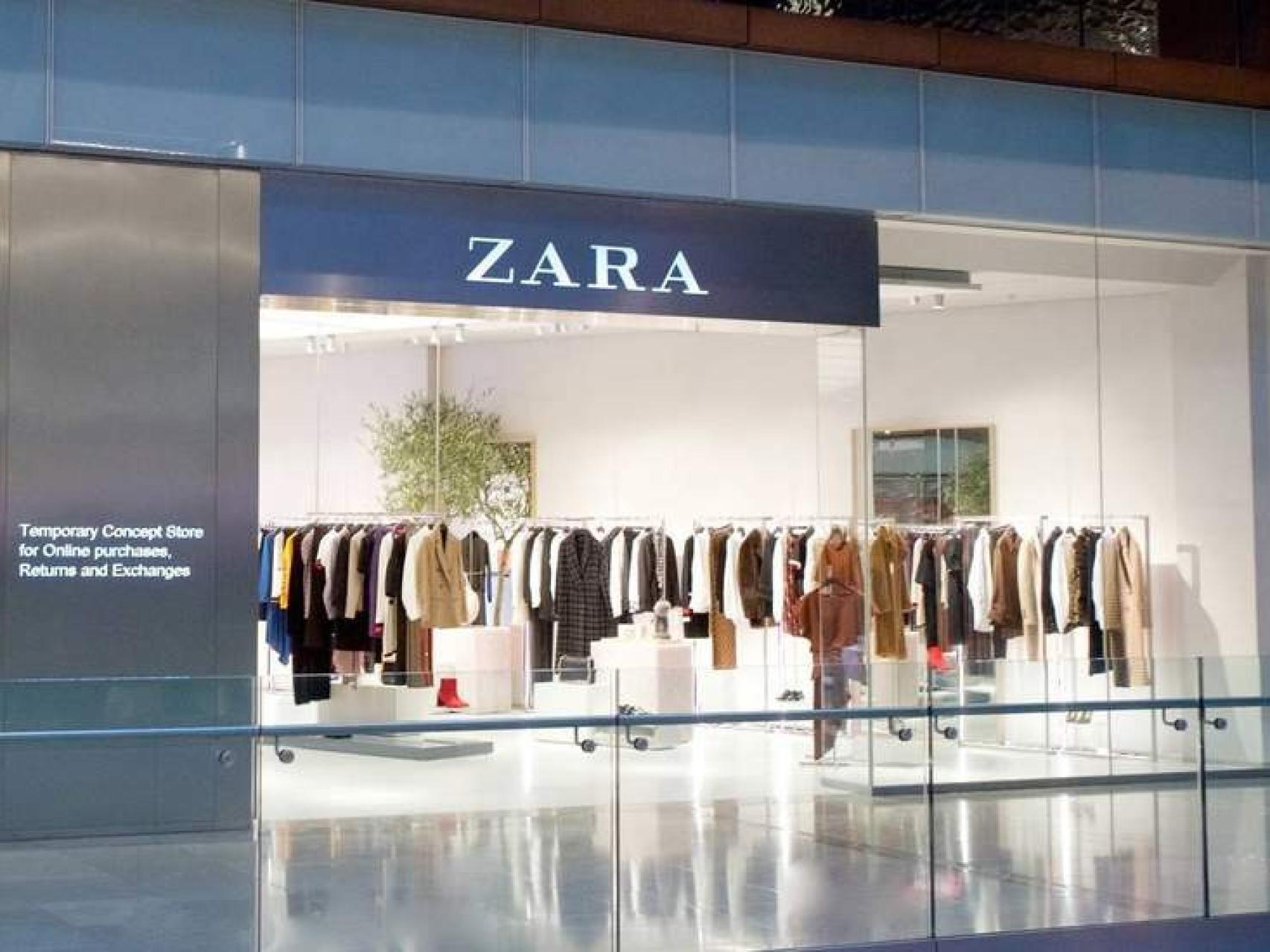 Los diez vestidos de Zara con los que las mujeres mayores de 50 arrasan en  Navidad