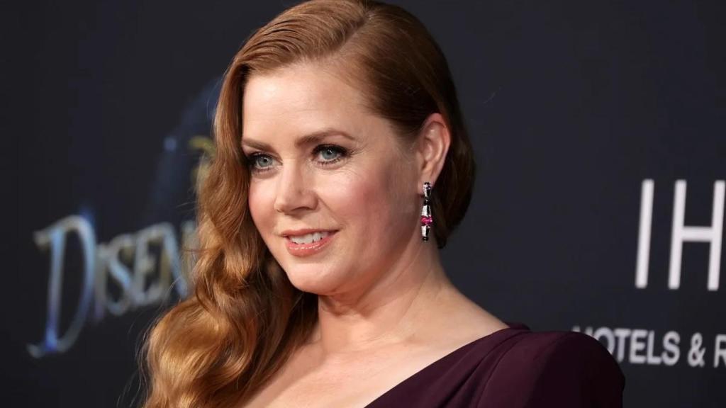 Amy Adams vuelve a la televisión con 'The Holdouts', serie del director de 'Descifrando enigma'