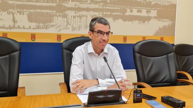 Luis Enrique Hidalgo, portavoz del PSOE de Talavera. Foto: Ayuntamiento.