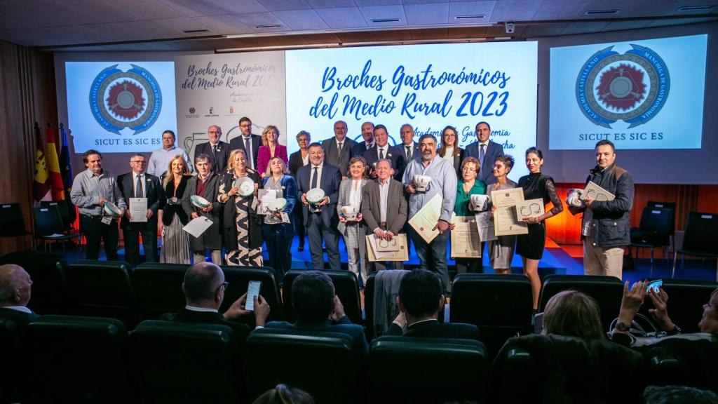 Entrega de los Broches Gastronómicos del Medio Rural. Foto: JCCM.