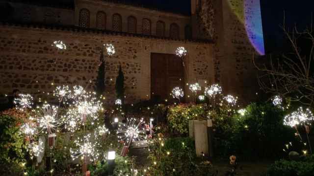 El mercadillo de Navidad que no te puedes perder en Toledo: más de mil bolas iluminadas y entrada gratis