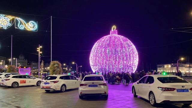 RadioTaxi acerca la Navidad a los residentes de Padres Rubinos