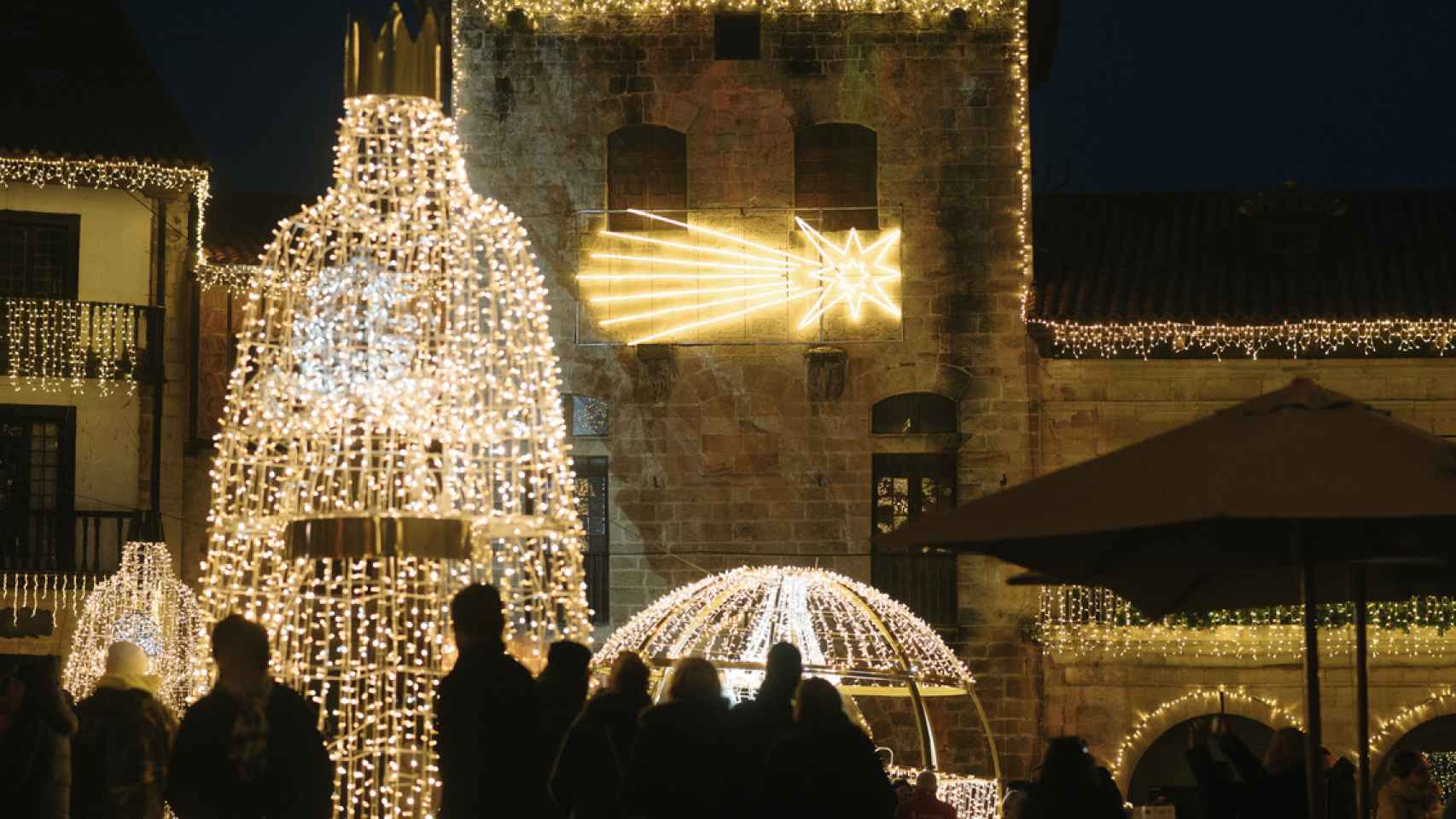 Este pintoresco pueblo en Cantabria es uno de los más iluminados de España esta Navidad