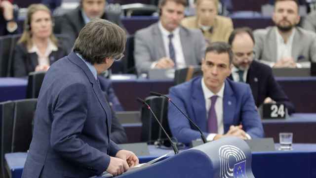 Puigdemont interviene en el Parlamento europeo en Estrasburgo dirigiéndose a Pedro Sánchez.
