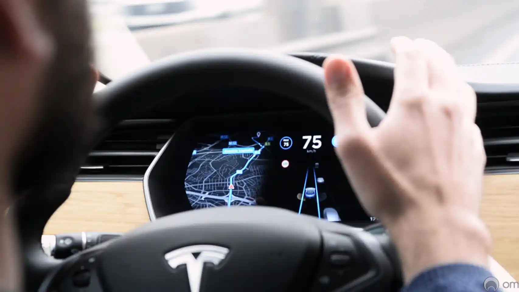 Imagen de un puesto de conducción de un coche de Tesla.