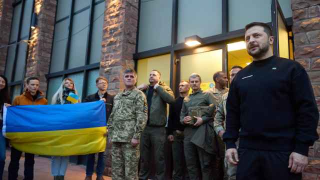 El presidente ucraniano, Volodímir Zelenski, visita este jueves el comando del ejército estadounidense en Wiesbaden.