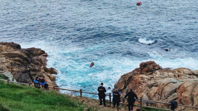 Dispositivo de búsqueda desplegado en el entorno de la Torre de Hércules.