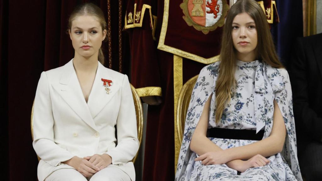Leonor y Sofía, el día de la jura de la Constitución de la princesa de Asturias.