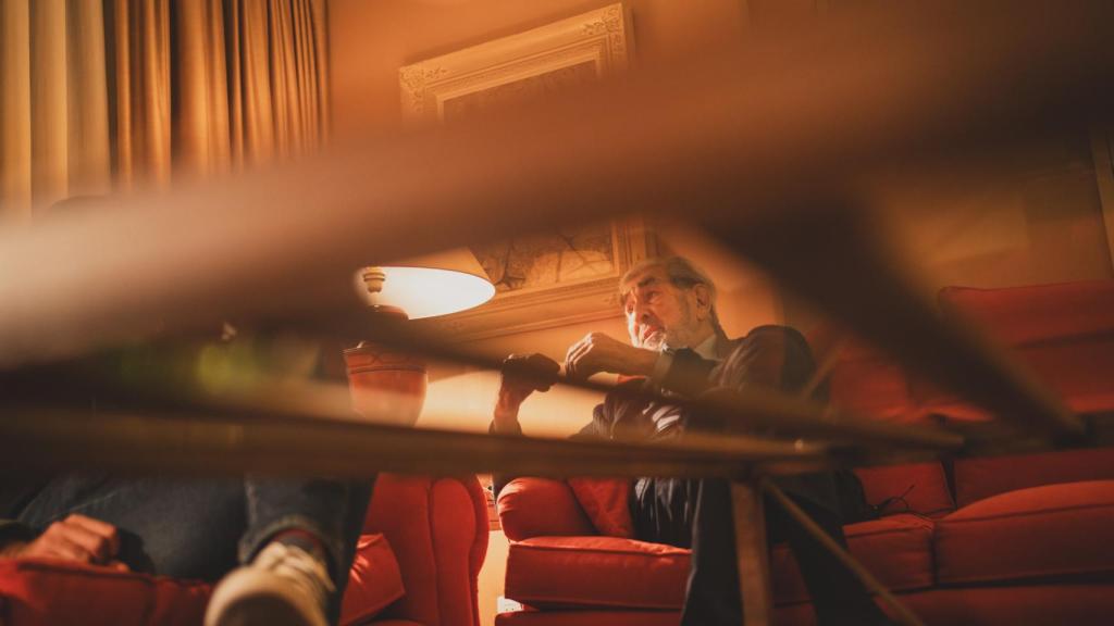 Vista de la entrevista celebrada en casa de Fernando Suárez.