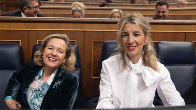 Nadia Calviño y Yolanda Díaz, en el Congreso de los Diputados.