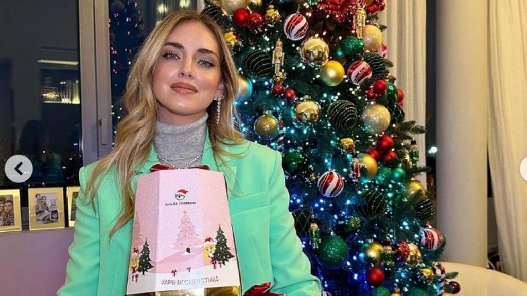 La 'influencer' Chiara Ferragni promocionando los dulces navideños.