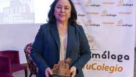 La Dra. Emilia Villegas de Vithas Málaga y Vithas Xanit con el premio.