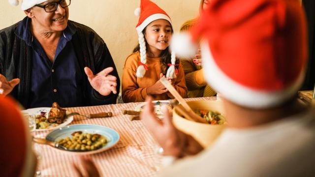 Imagen de archivo de una cena familiar de Nochebuena.