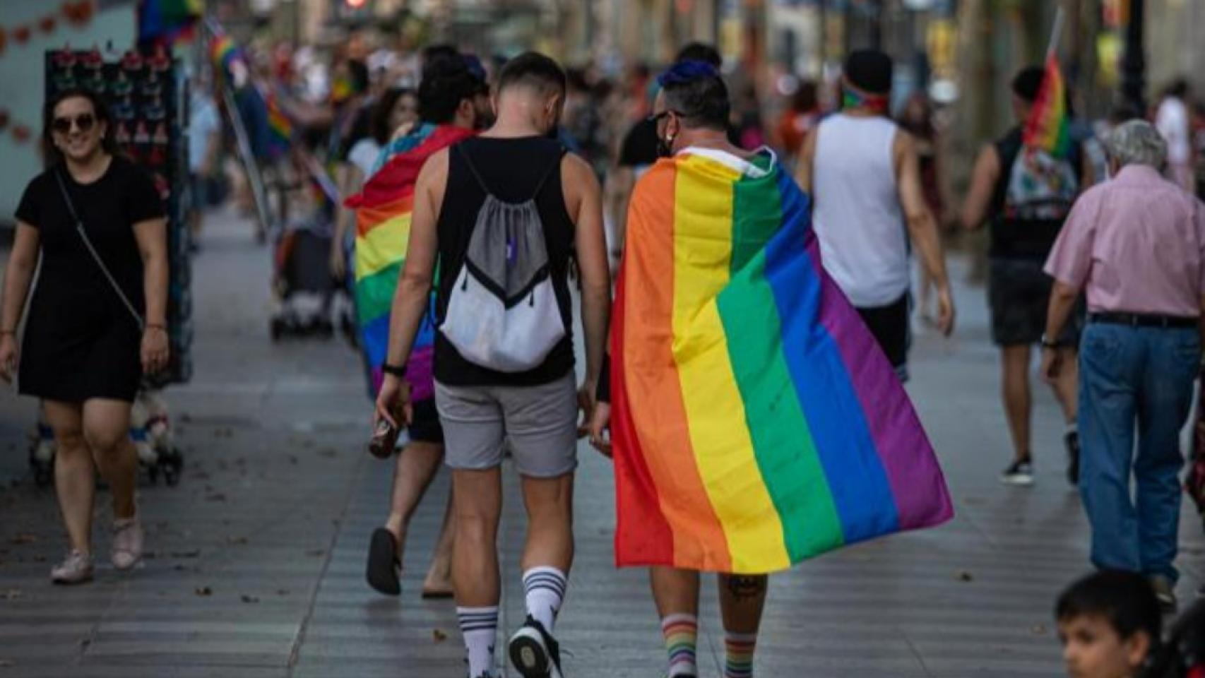 El Obispado de Huelva dice 'basta' y prohíbe las bendiciones de parejas gay que anunció una parroquia de la provincia