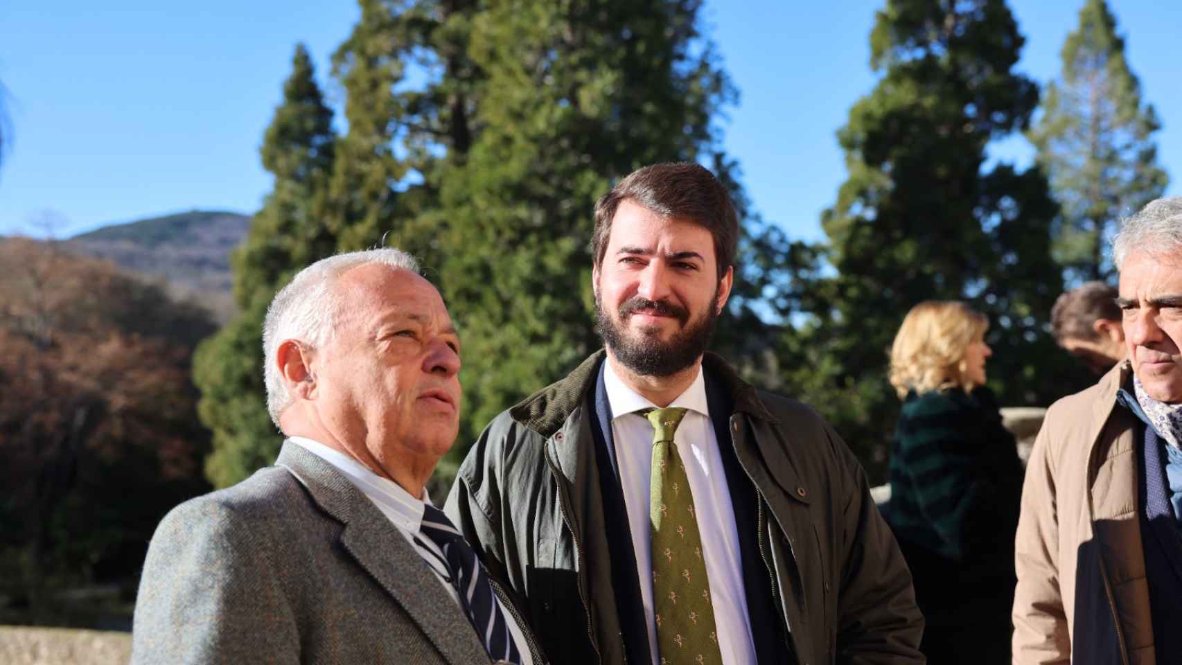 Gonzalo Santonja y Juan García-Gallardo visitan El Bosque de Béjar