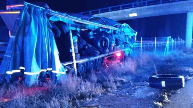 Accidente del camión en la A-15 en Almazán