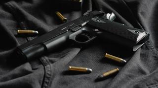 Entre las armas también figuraban algunas susceptibles de ser rehabilitadas, como dos pistolas ametralladoras y un Kalashnikov