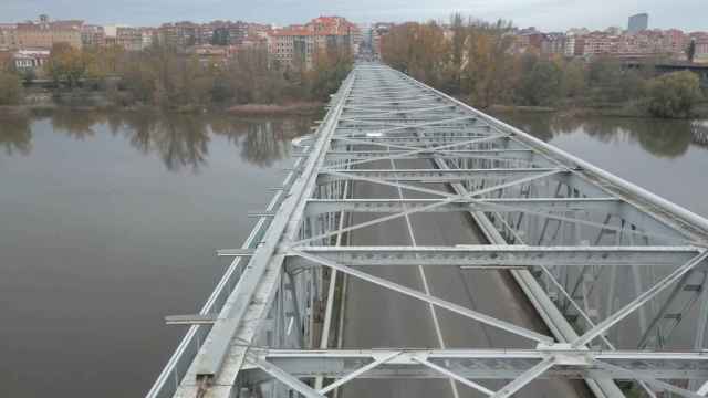 El puente de Hierro de Zamora, a vista de dron