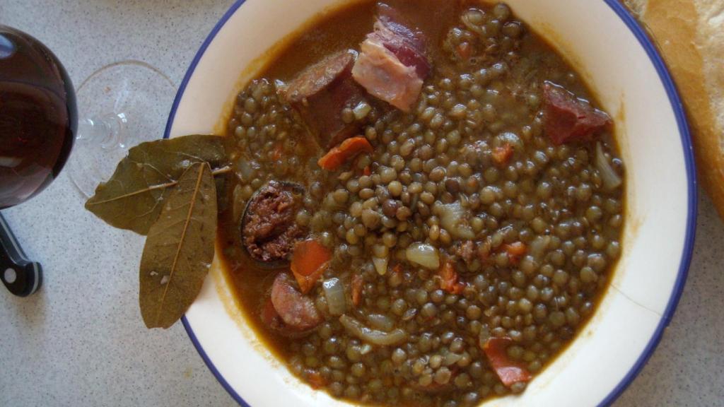 Lentejas con chorizo y morcilla