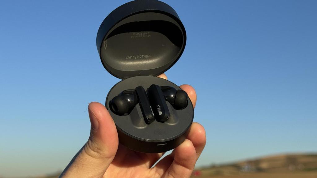 Probamos los auriculares inalámbricos Nothing Ear(2): ¿Son realmente la  alternativa barata a los AirPods de Apple?