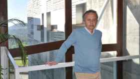 José Juan Pazos Arias en el edificio Ernestina Otero en mayo de 2022.