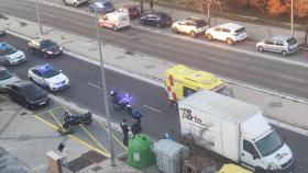 Accidente en Parquesol entre una moto y un camión de reparto