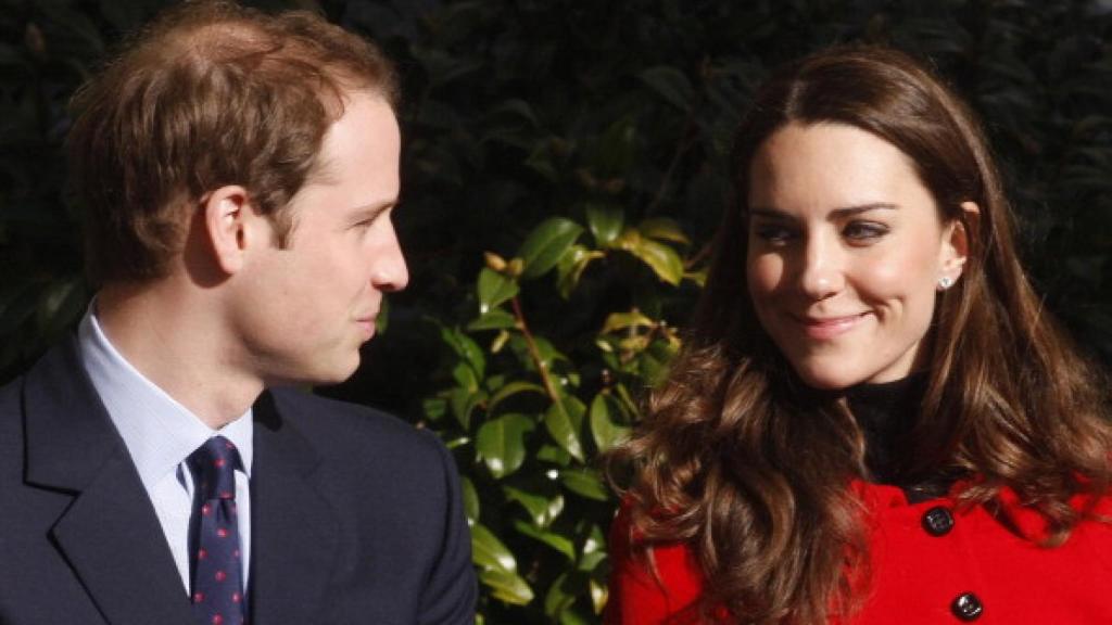 Kate Middleton y el príncipe Guillermo en la Universidad St. Andrews.