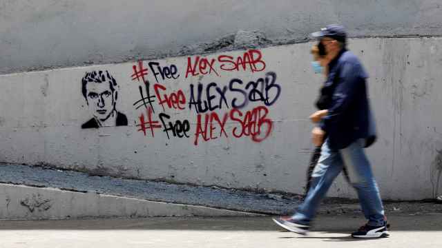 Grafiti en apoyo a la liberación de Alex Saab en Venezuela