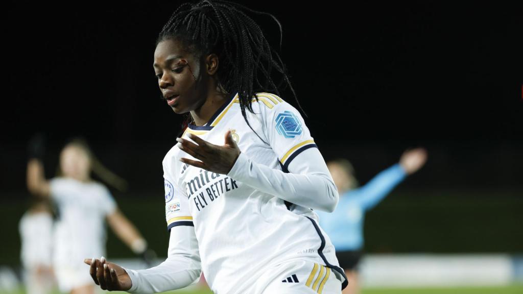 La delantera francesa del Real Madrid Naomie Feller durante el partido.