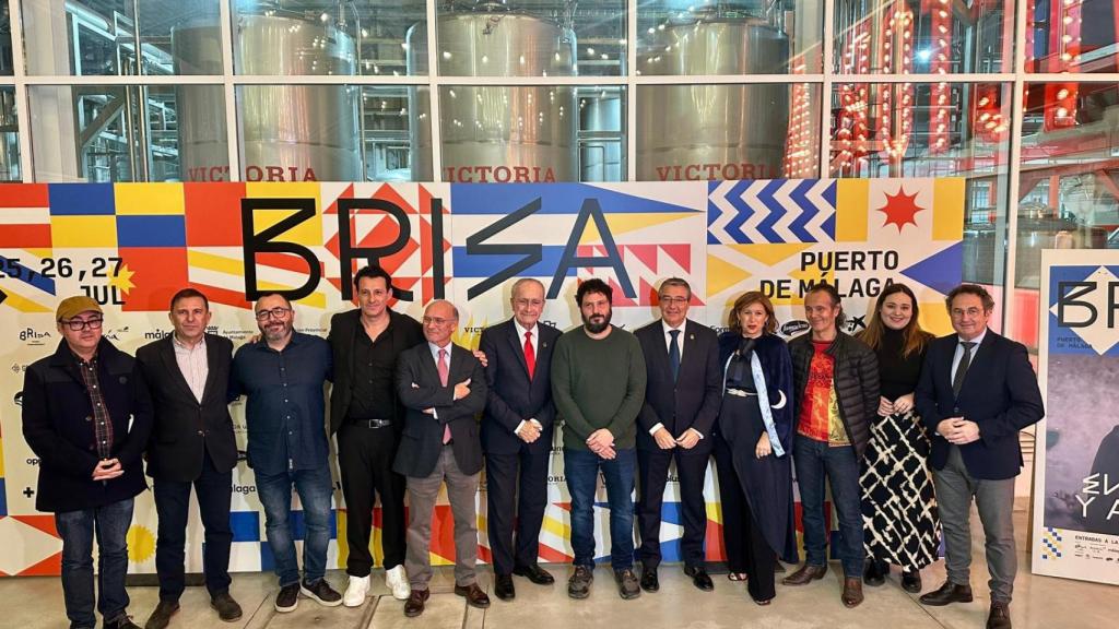 Autoridades y organizadores en la presentación del Brisa Festival 2024.