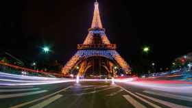 Imagen de la Torre Eiffel de noche
