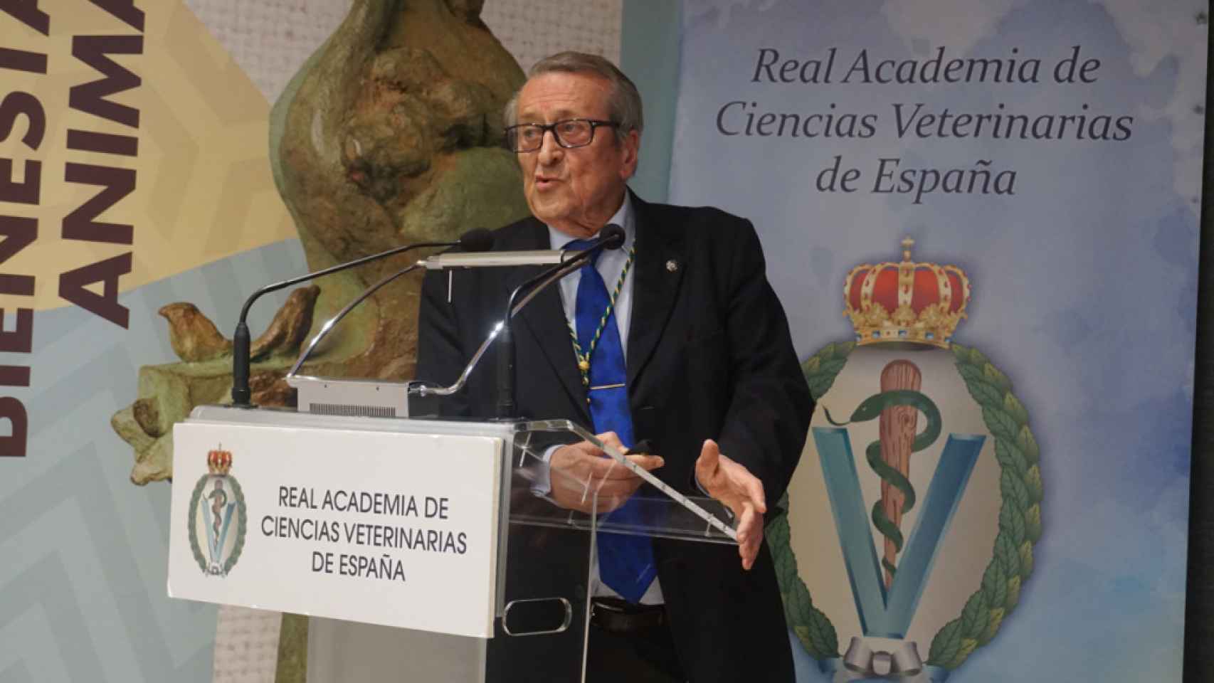 Francisco González de Posada, durante la conferencia que impartió hace unos días en la Real Academia de Ciencias Veterinarias de España.