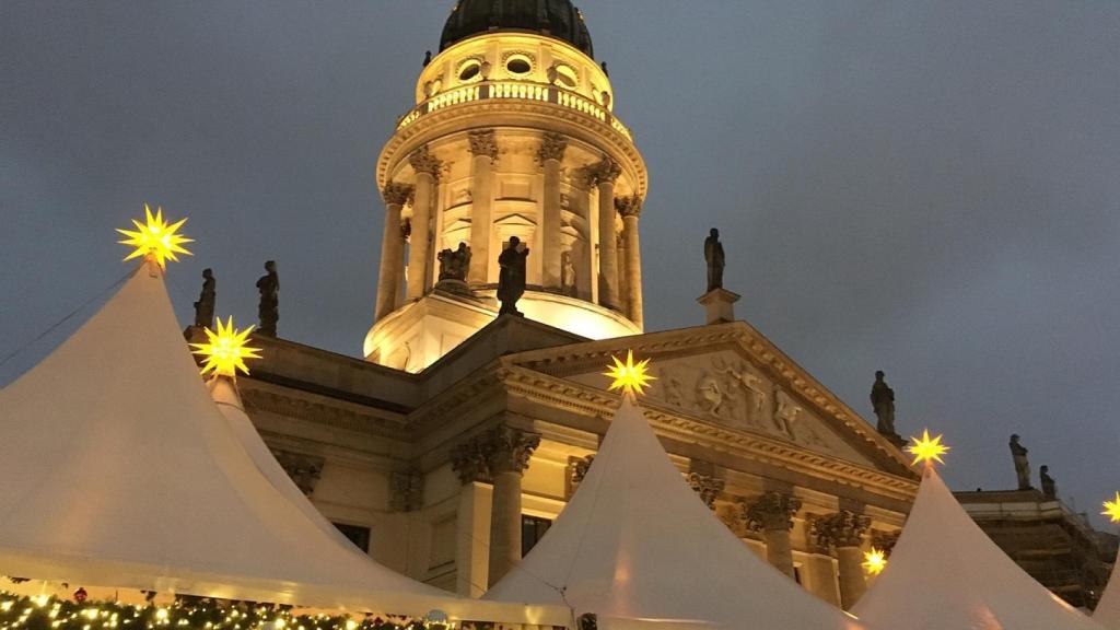 Mercadillo navideño en el centro de Berlín.