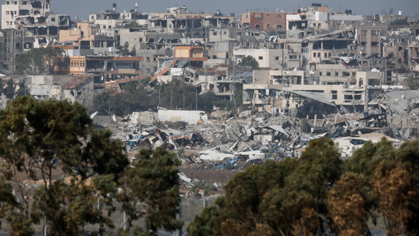 Una ubicación bombardeada de Gaza, vista desde Israel
