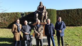 La Fundación Venancio Blanco dona una escultura de Diego de Saavedra Fajardo a la USAL.