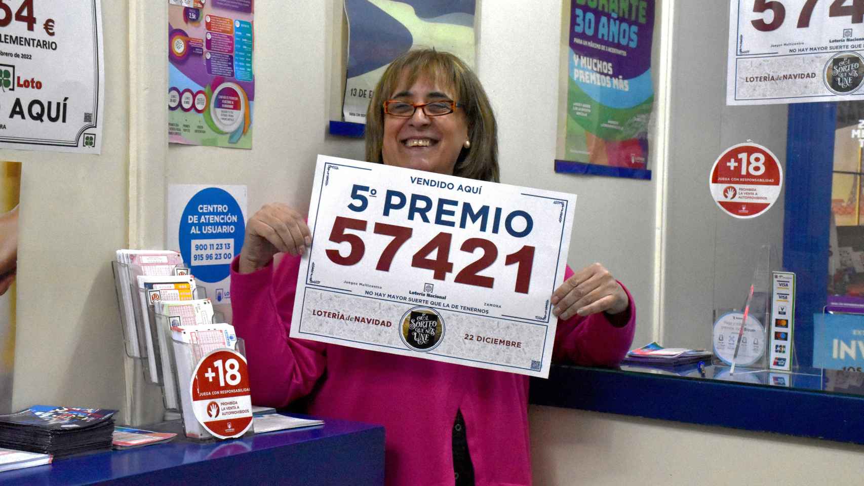 Carmen Gago, vendedora de lotería en Tres Cruces