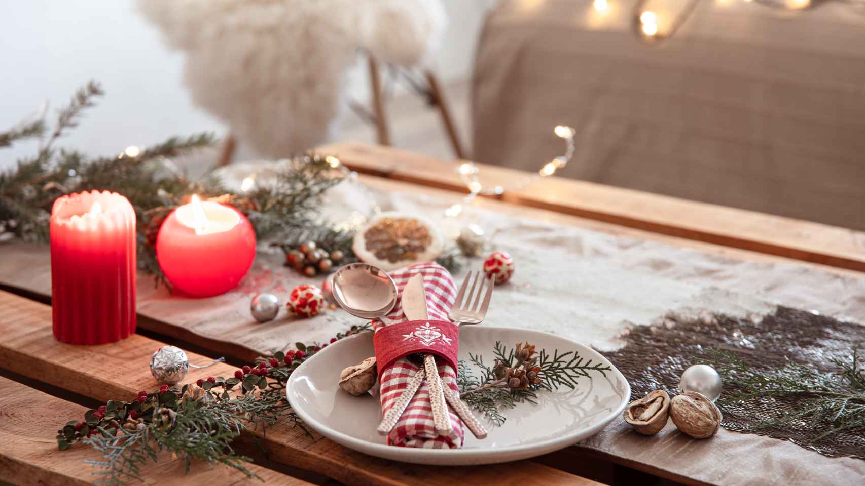 9 ideas fáciles y divertidas para decorar la mesa de Navidad con niños.