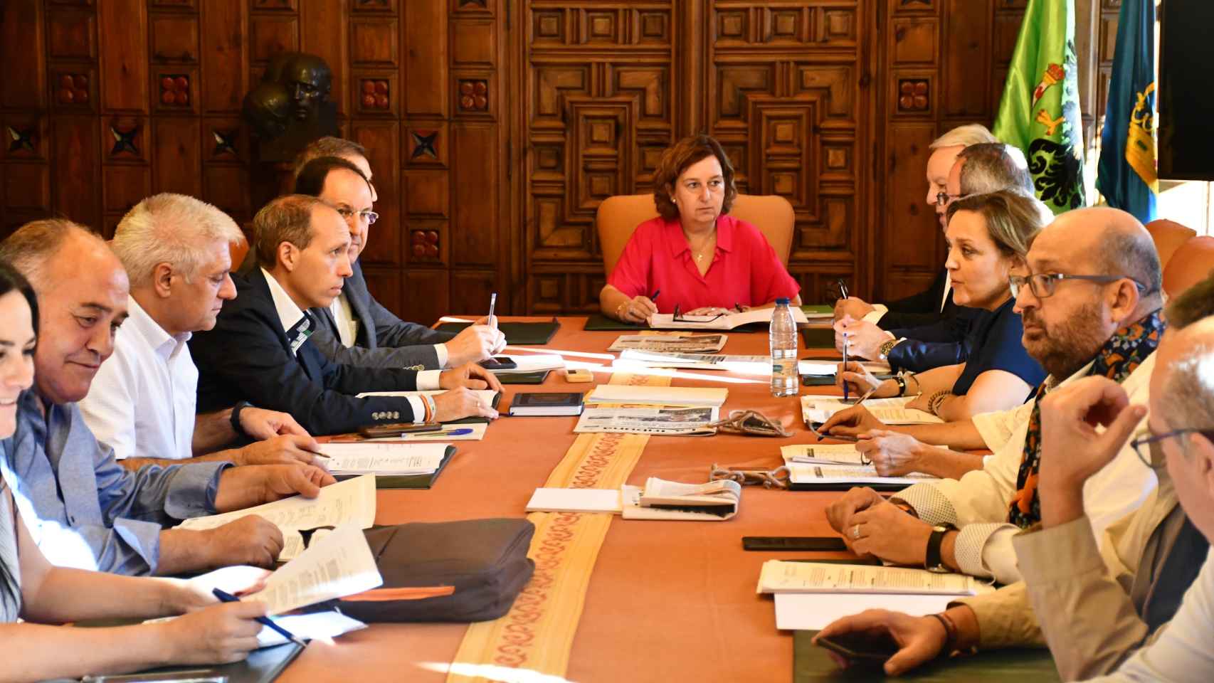 Junta de Gobierno de la Diputación de Toledo, presidida por Conchi Cedillo