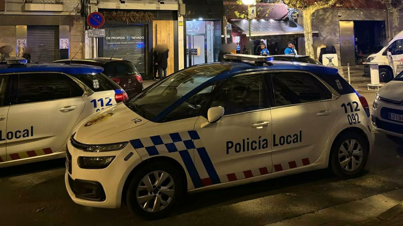 Policía Local de Burgos patrulla de noche